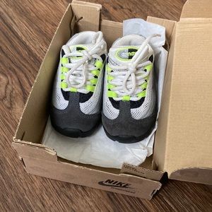 Nike Kids Shoes White and Neon Green